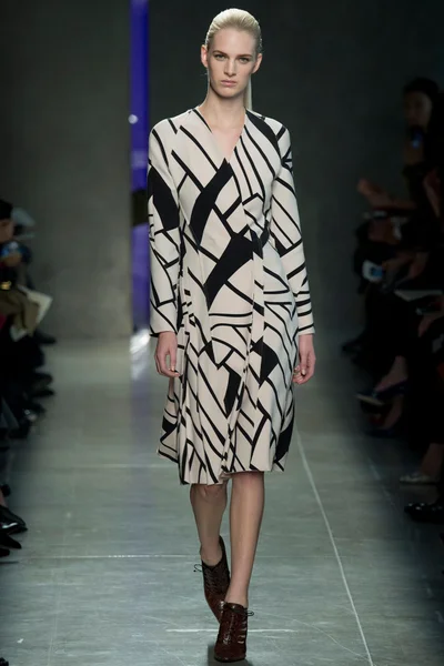 Look 8